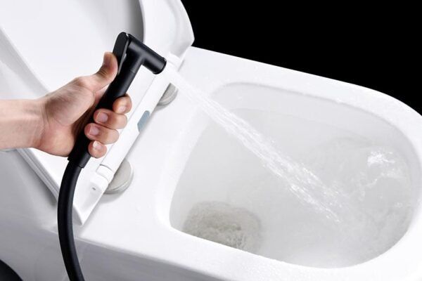 Hidroescobilla funcion bide MUNICH NEGRO CERAMICAS Y BANOS